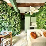Apartman Jungle Chic Pour Couple Avec Parking Centre De