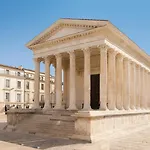 T2 Rénové Avec Parking à 400m Des Arènes De Apartamento *